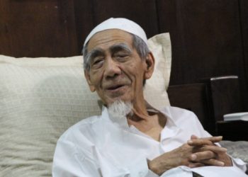 Pelajaran Nasionalisme Kiai Maimoen Zubair